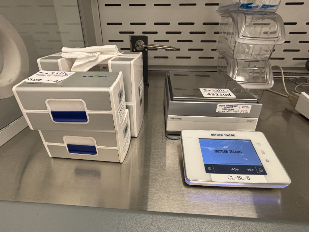 Image of Mettler Toledo XSR1202S Digital Scale